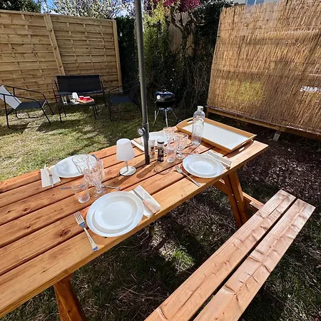 Maison 4p-jardin-10 Min Puydufou-calme Holiday home *