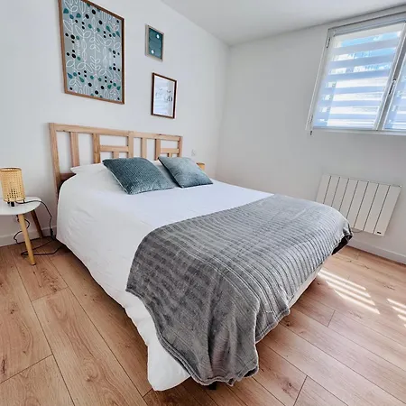 Maison 4p-jardin-10 Min Puydufou-calme * 莱塞比耶